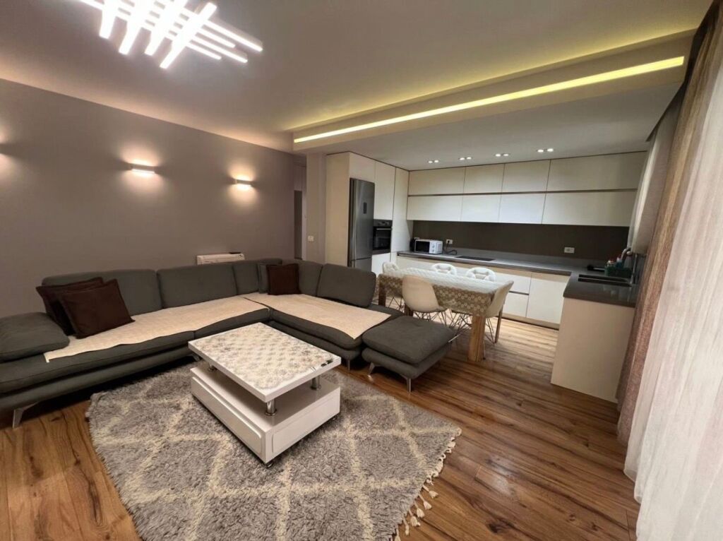 Appartamento 2+1+ posto auto in affitto Complesso Delijorgji