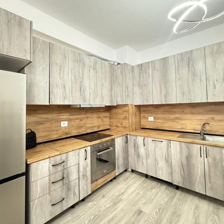 🏡✨ Apartament 2+1 me Verandë me Qira – Liqeni i Thatë, Rr. Peti ✨🏡