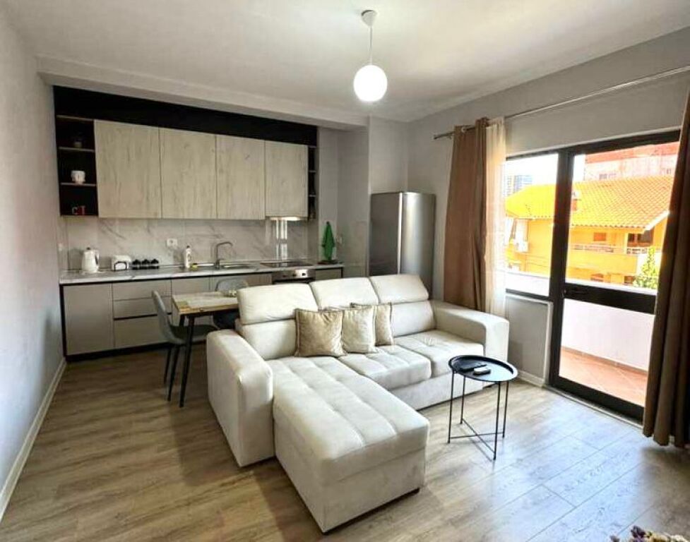 Jepet me Qera: 2+1📍Don Bosko (Prane Shkolles Vace Zela) - Kt.2 - 60.000 Lek - Pllt.2010 - Sp.90m² || 100% e Re dhe sapo Investuar✨