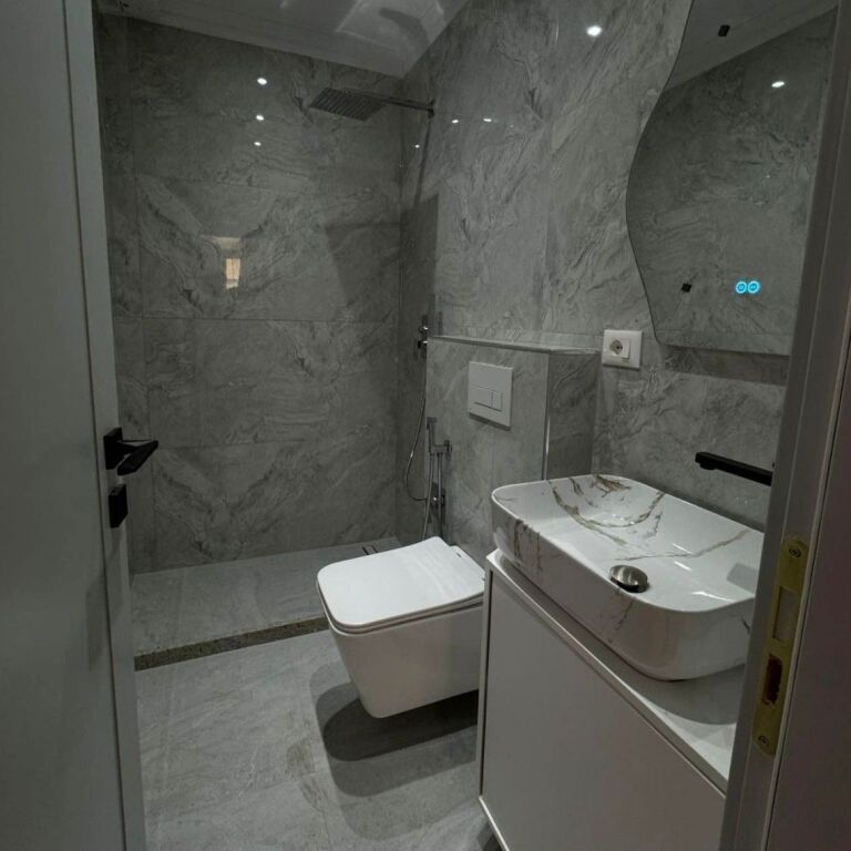 🏡✨ Shitet Apartament 1+1 – Pranë Maternitetit “Koço Gliozheni” ✨🏡