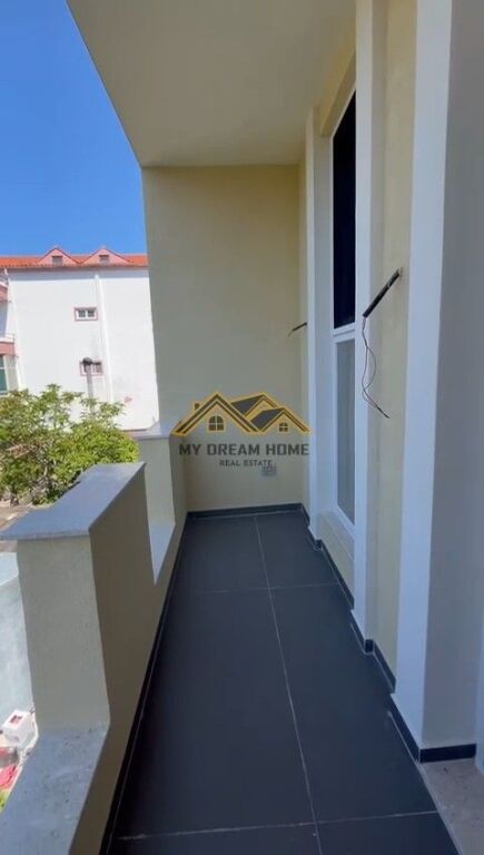 Jepet me Qira Kati i Dytë i një Ndërtese 3-Katëshe 1+1 në Spitallë, Durrës