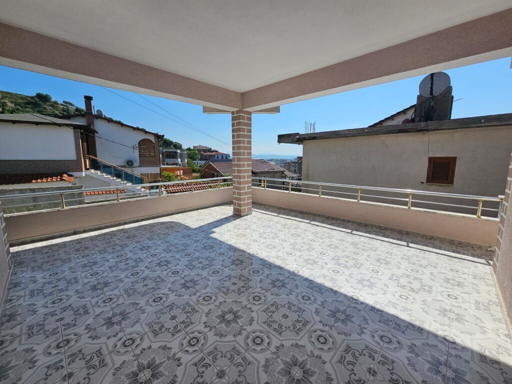 SHTEPI ME QERA TE CEZMA E FERRES