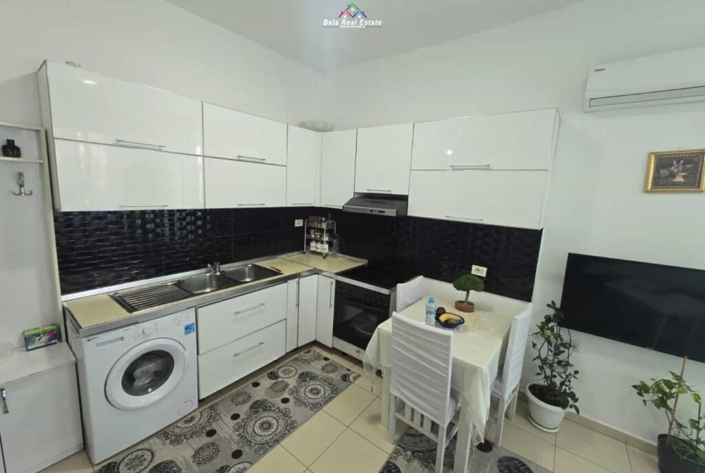 Apartament Me Qera 1+1 Ne Bllok (ID B211453) Tirane