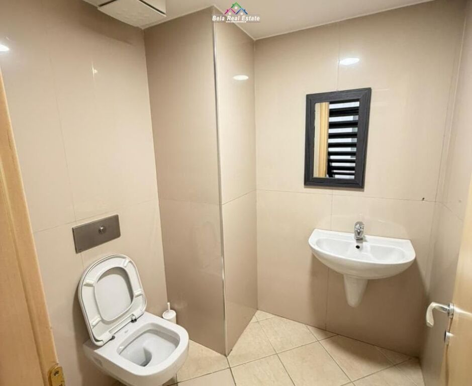 Negozio In Affitto Presso Complesso Delijorgji ( ID BD21893) Tirana