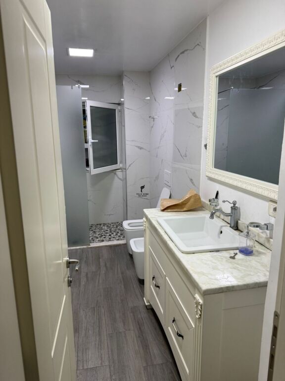 ZYRE ME QERA 140 M2 BLLOK 150.000 LEKE FH-70986