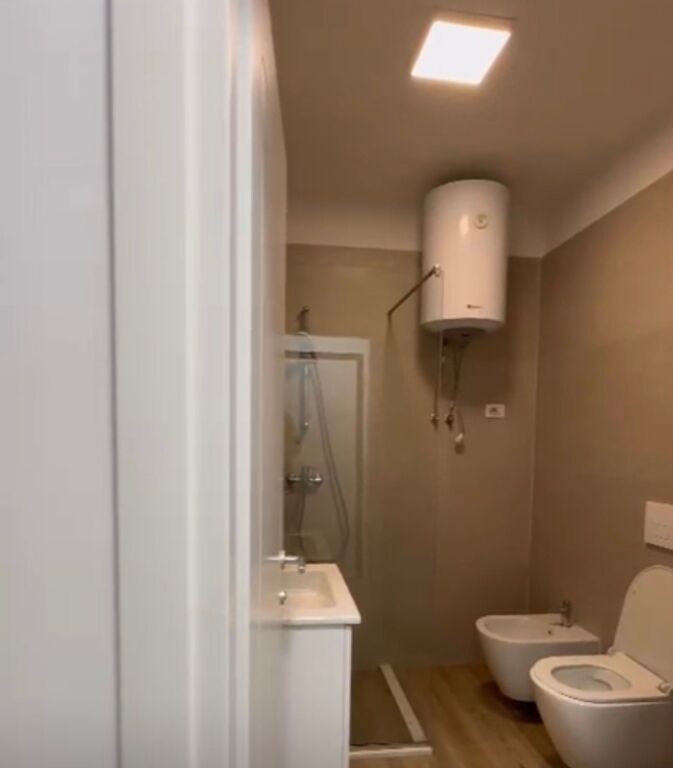 Apartament 1+1 tek Fusha e Aviacionit