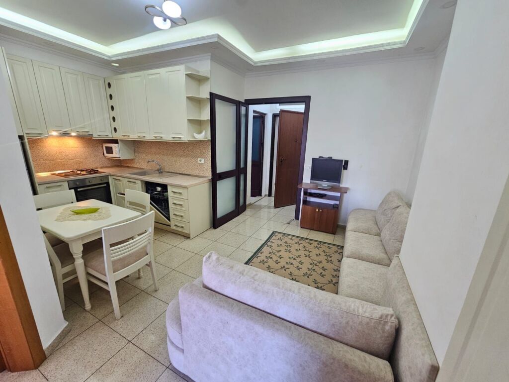JEPET ME QERA APARTAMENT 1+1 GJYKATES, DURRËS