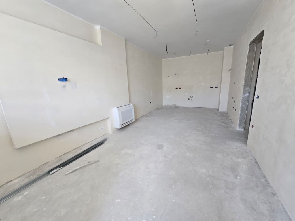 Apartament 1+1 per qira tek Komuna e Parisit-kika2