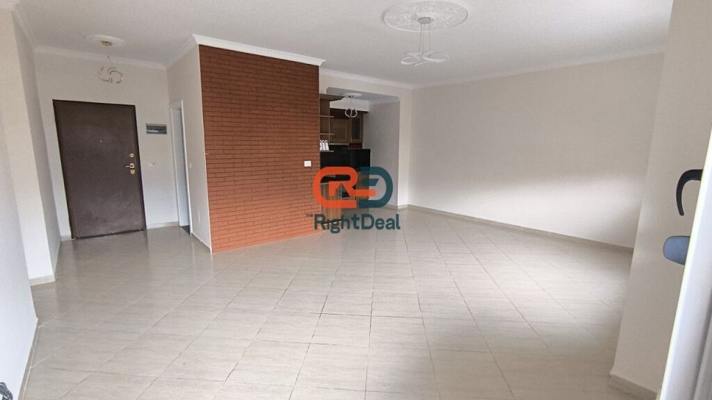 Tek Kompleksi Halili, Jepet Me Qira Ambient Per Zyra I Sapo Investuar !!