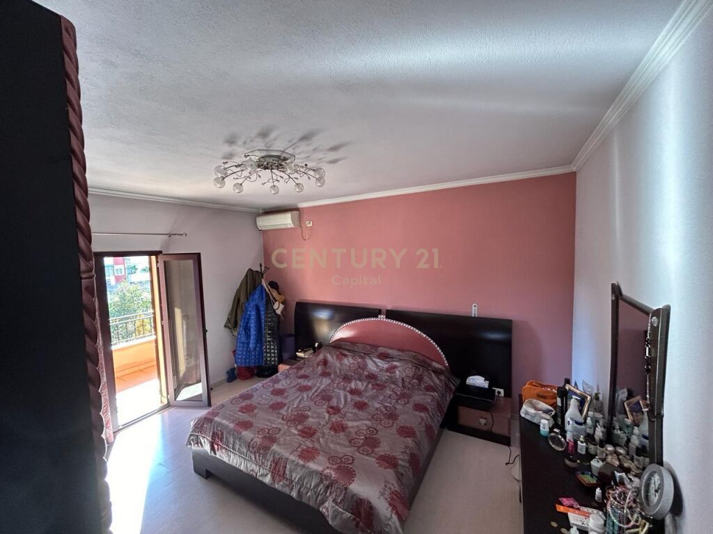 Vile 3-Kateshe per shitje ne zonen e Don Boskos