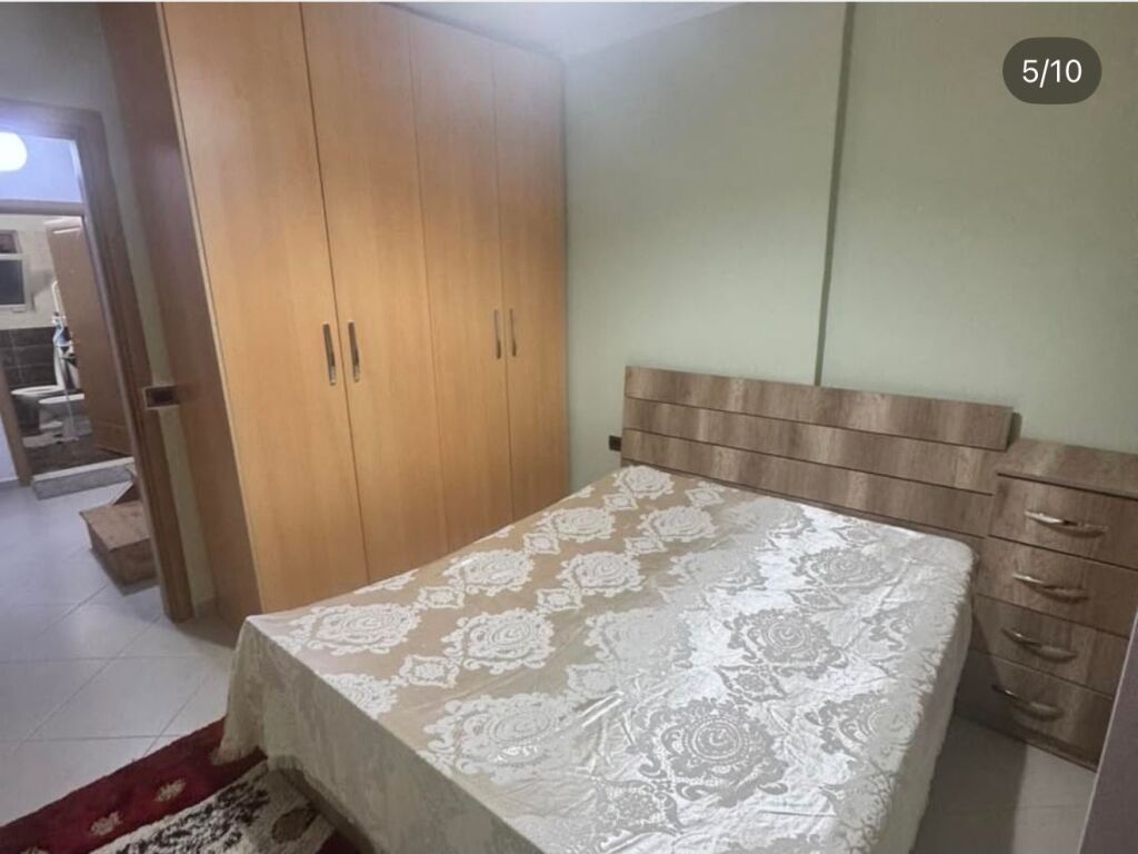 2+1, 4th floor without elevator, in Someg Myslym Shyri, 600 thousand lek