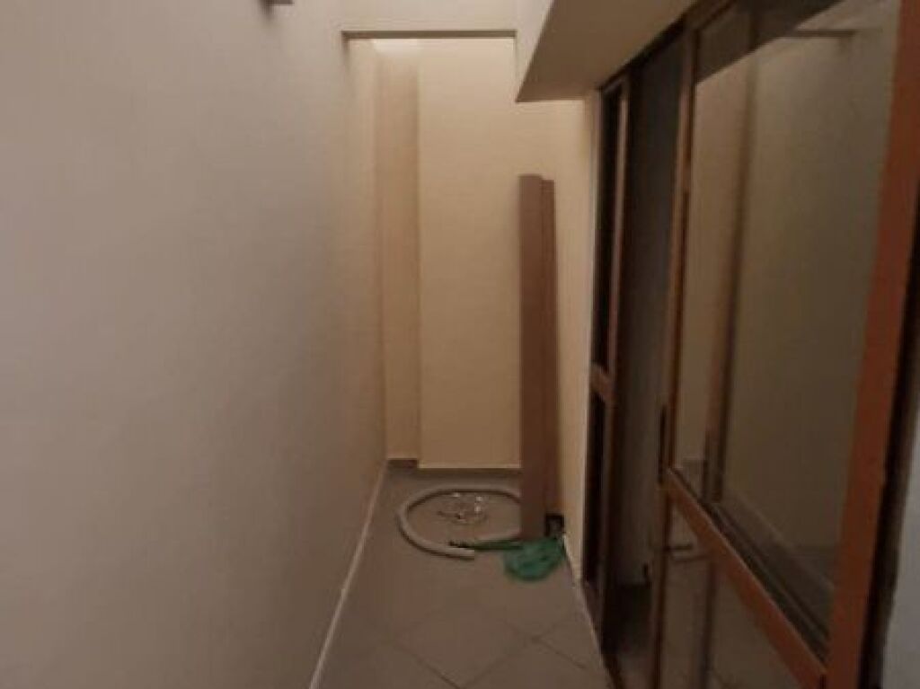 Qira, Ambient Biznesi, Ish Ekspozita, Tirane