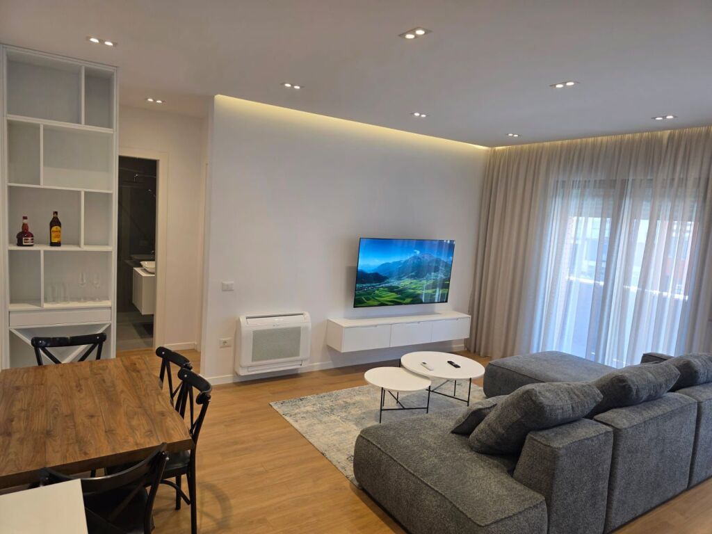 Apartament me qera 1+1 ne delijorgj