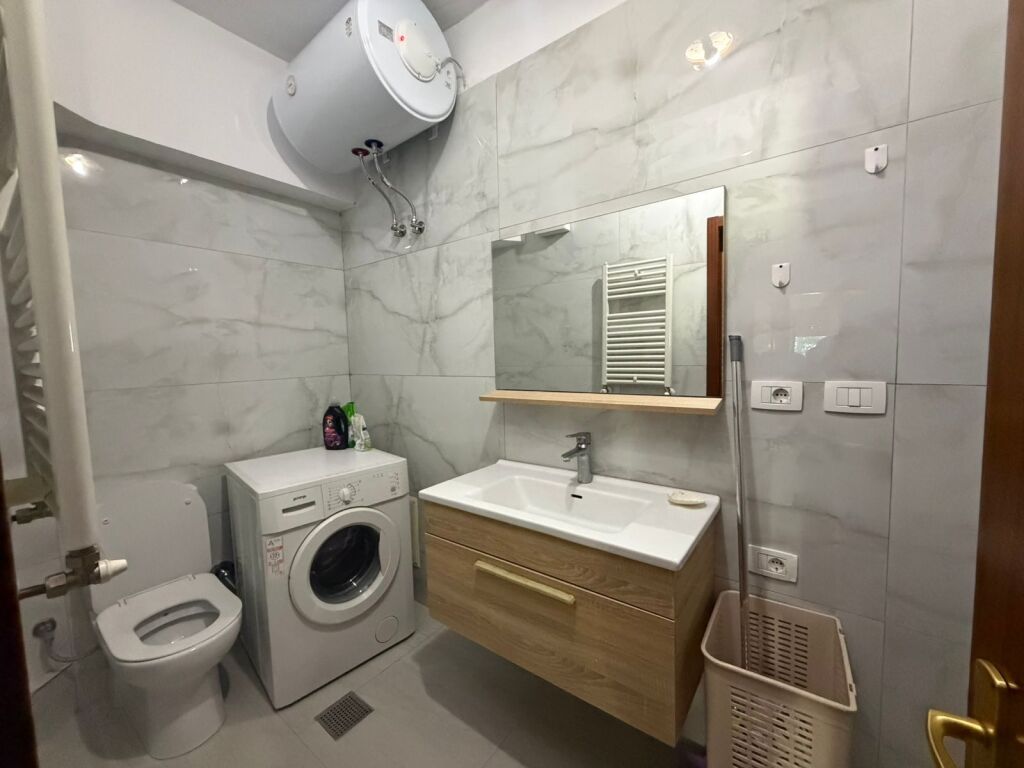 Apartament 1+1 i madh me qira te Liqeni Artificial