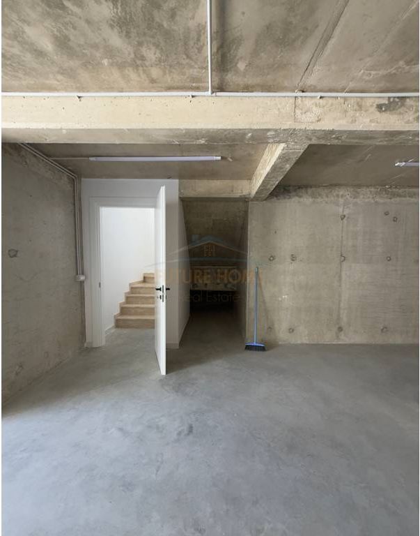 Qera, Vilë 3-kateshe, TEG