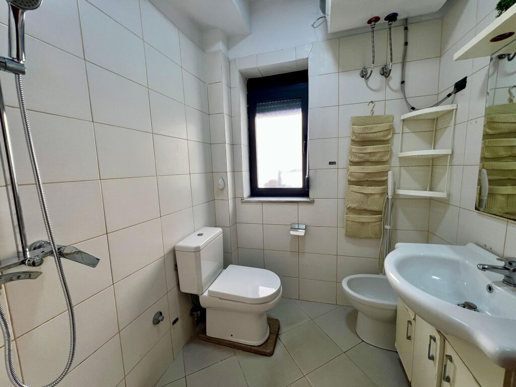 Rent, Apartment 1+1, "Former Electric Market", Tirana.