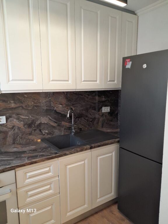 3+1, partially furnished for residence or office, mine peza, 750 euros