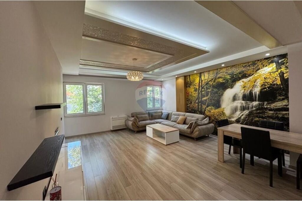 Apartament 3+1+2 Per Qira Ne Bllok