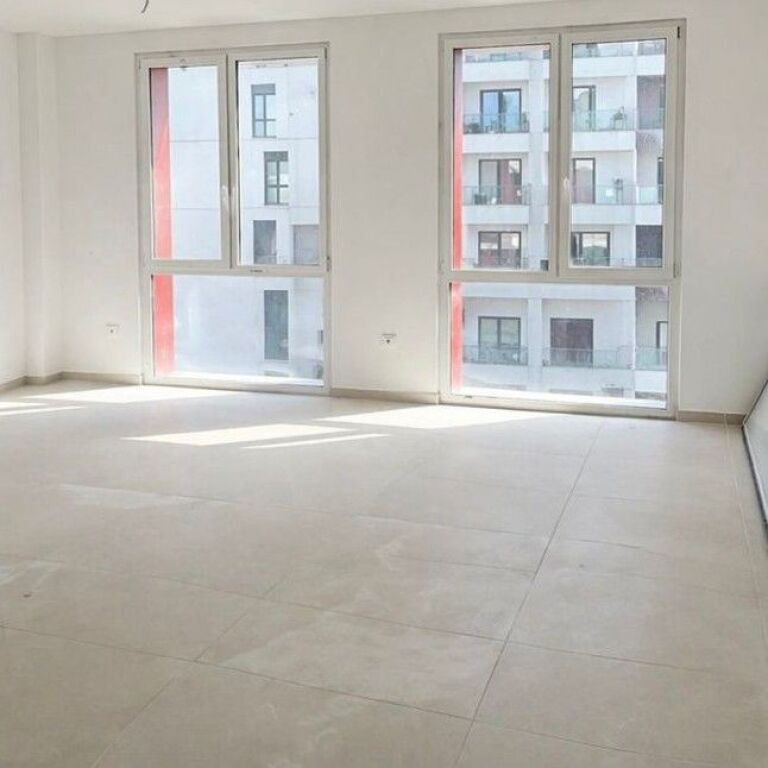 🏢✨ Ambient për Zyra 150m2 me Qira – Farmacia 10 ✨🏢