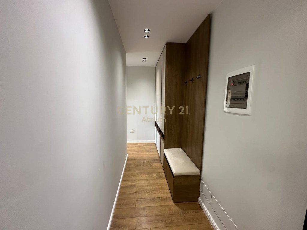 SHITET APARTAMENT 2 + 1 + 2 TEK OXHAKU KOMPLEKSI TOWER BRIGDE !