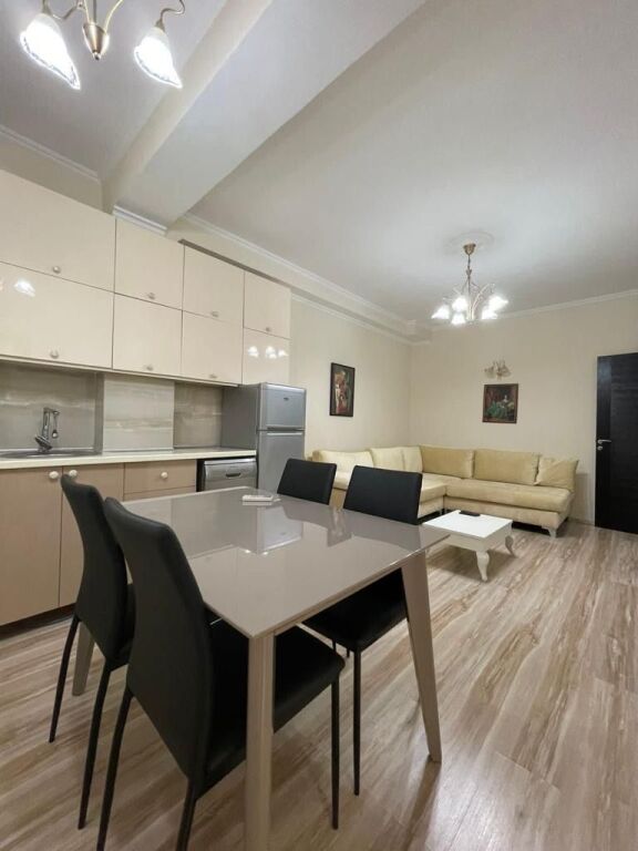 Apartament ne shitje 2+1 te Blloku
