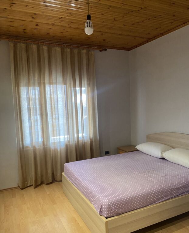 Qira, Hyrje Private,2+1+Blk, Zogu Zi,50,000 Lek/Muaj