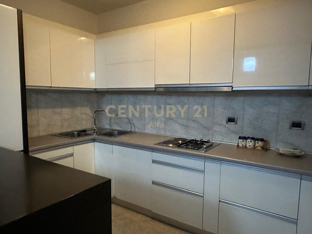 FOR RENT, APARTMENT 2+1+2, ELBASAN STREET 890 € /Month Total Area 115m2