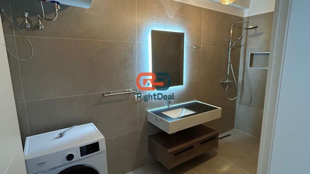 Ne Xhamllik, Jepet Me Qira Apartament 1+1 Totalisht I Investuar!!