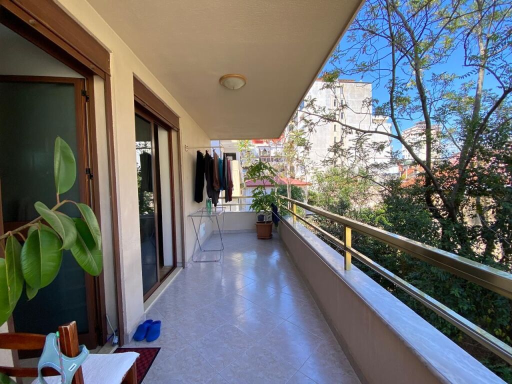 Apartament 2+1+2 Ne  Shitje ,Myslym Shyri