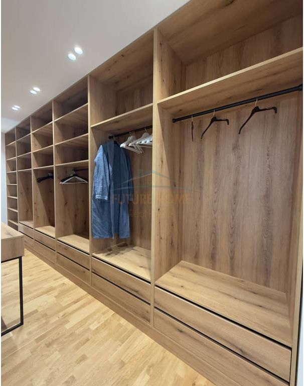 Qera, Vilë 3-kateshe, TEG