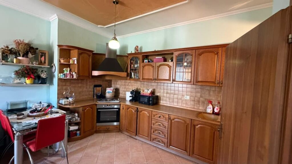 Komuna e Parisit_Shitet Apartament 1+1