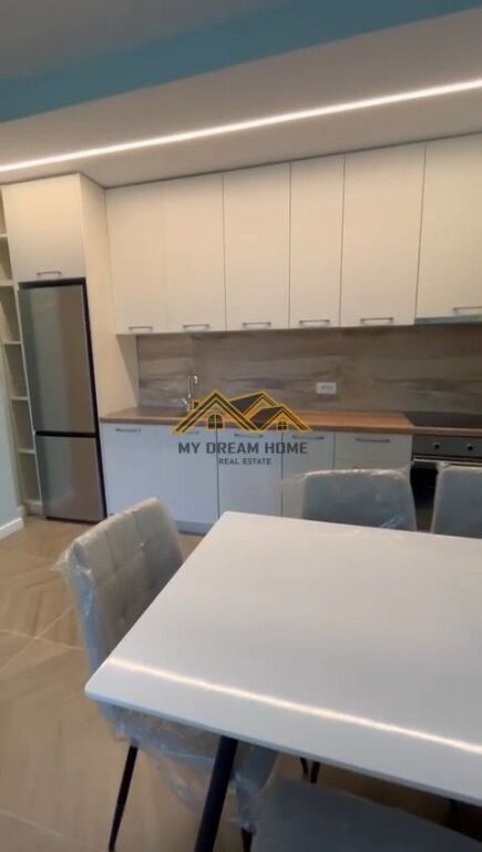 Jepet me Qira Kati i Dytë i një Ndërtese 3-Katëshe 1+1 në Spitallë, Durrës