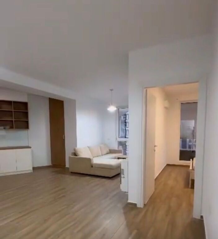 Apartament 1+1 tek Fusha e Aviacionit