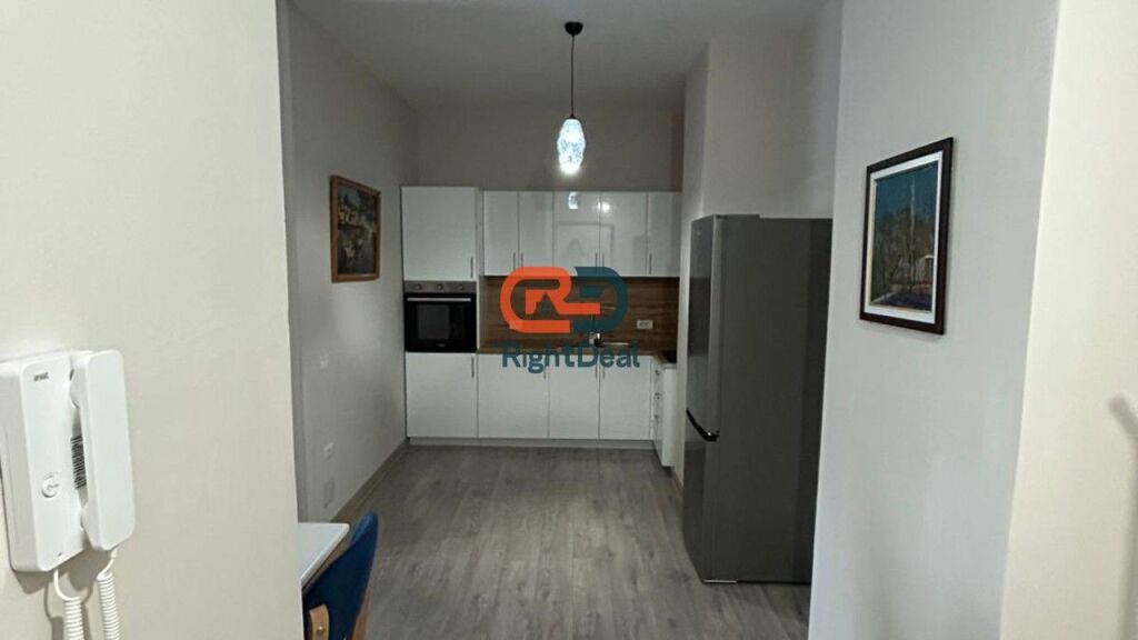 Ne Xhamllik, Jepet Me Qira Apartament 1+1 Totalisht I Investuar!!