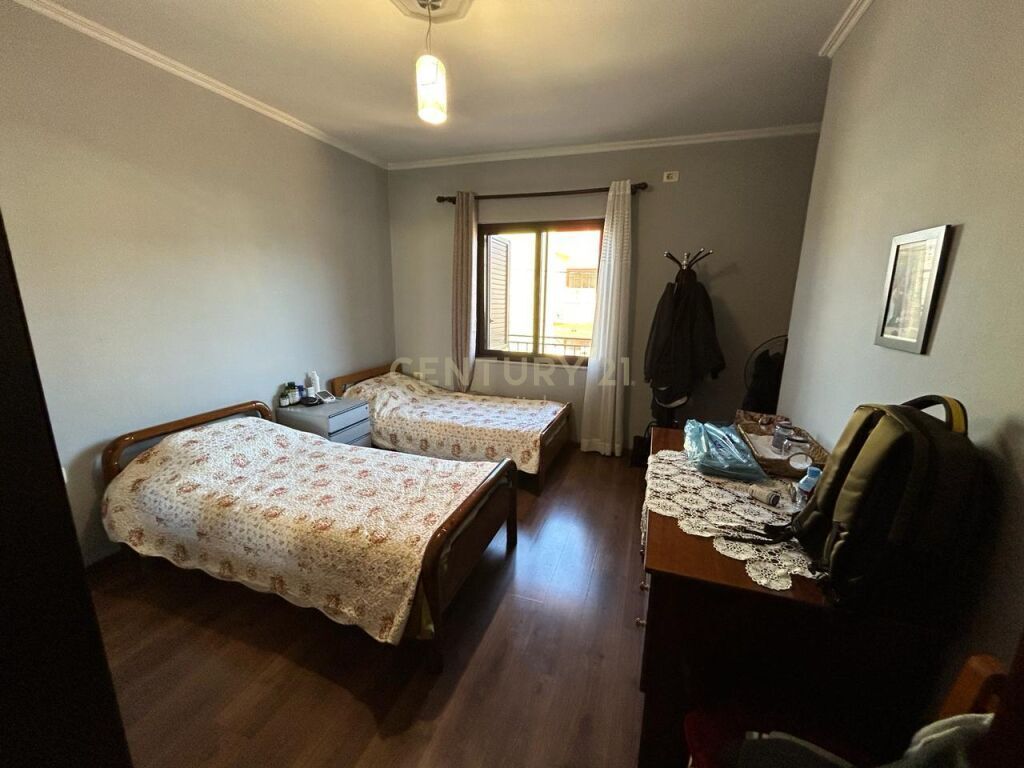 Vile 3-Kateshe per shitje ne zonen e Don Boskos