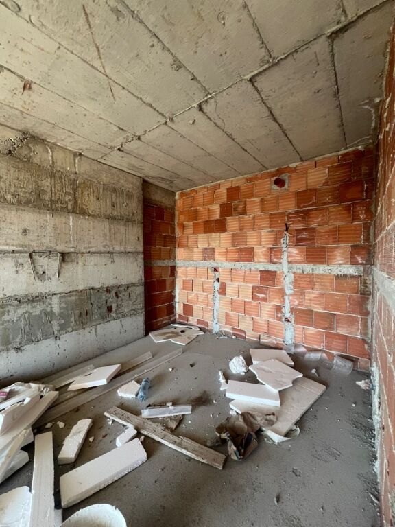 🏡 Shitet apartament 1+1