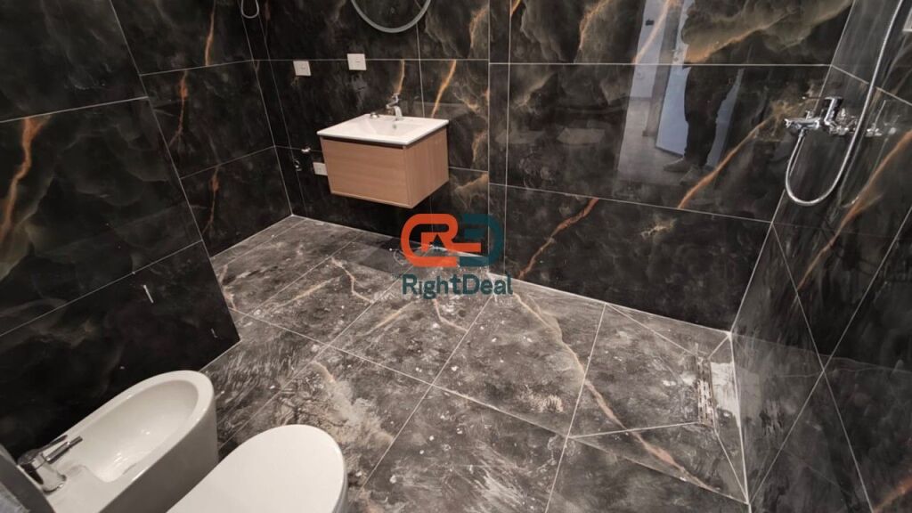 Tek Kompleksi Tirana Golden Park 3, Shitet Apartament 1+1, Me Planimetri Perfekte!!