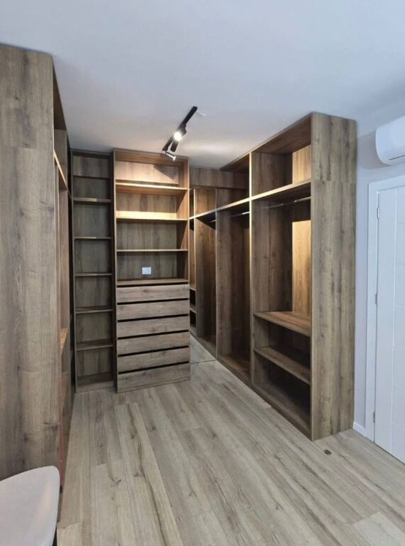 Shitet Apartament 2+1+2 + Garderobë – Rezidenca Erli