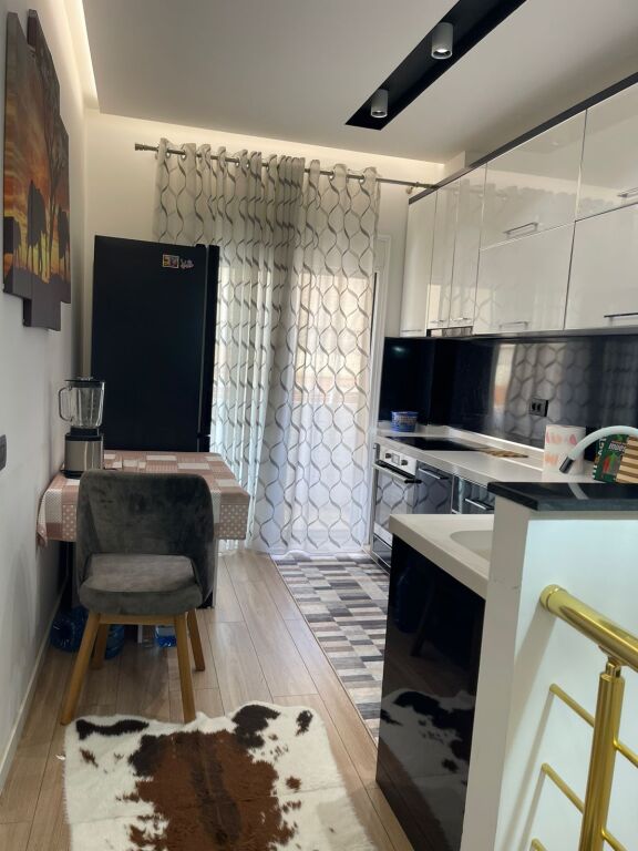 JEPET ME QIRA DUPLEX NË DON BOSKO