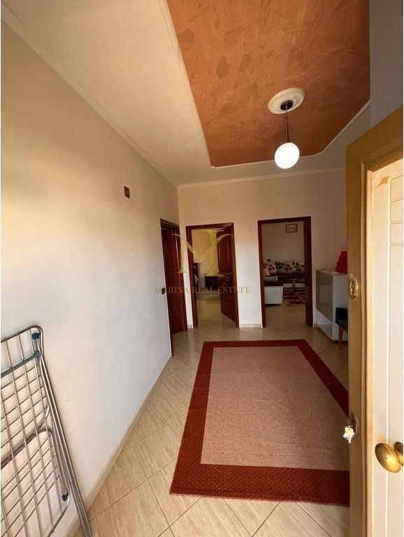 SHTEPI ME QERA 2+1 ISH KNETE