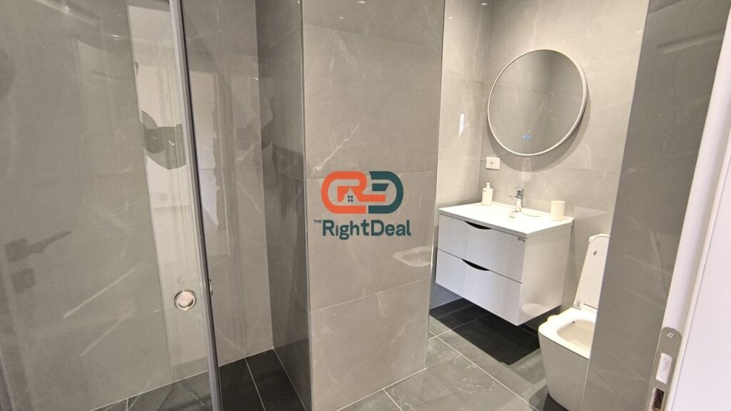 Tek Kompleksi Halili, Jepet Me Qira Ambient Per Zyra I Sapo Investuar !!