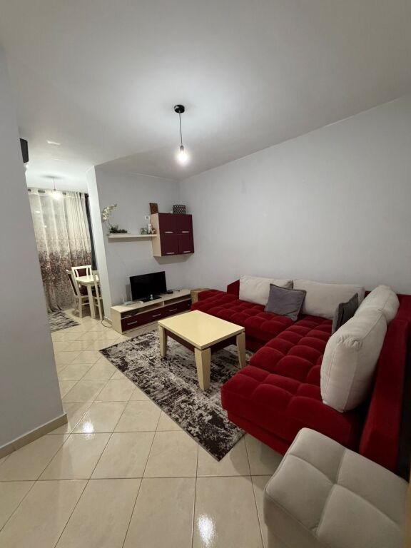 Jepet me qera Apartament 1+1 me qera ne Astir/ Rr, Teodor Keko