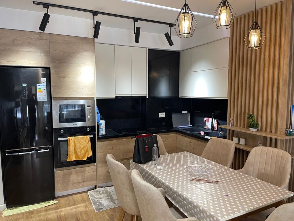 JEPET ME QERA APARTAMENT 2+1 ASTIR