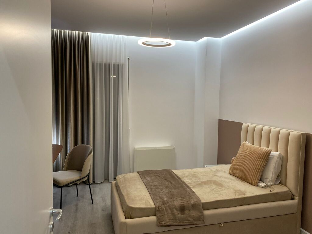 Jepet me qera 2+1+post parkim Tek Green City 850€