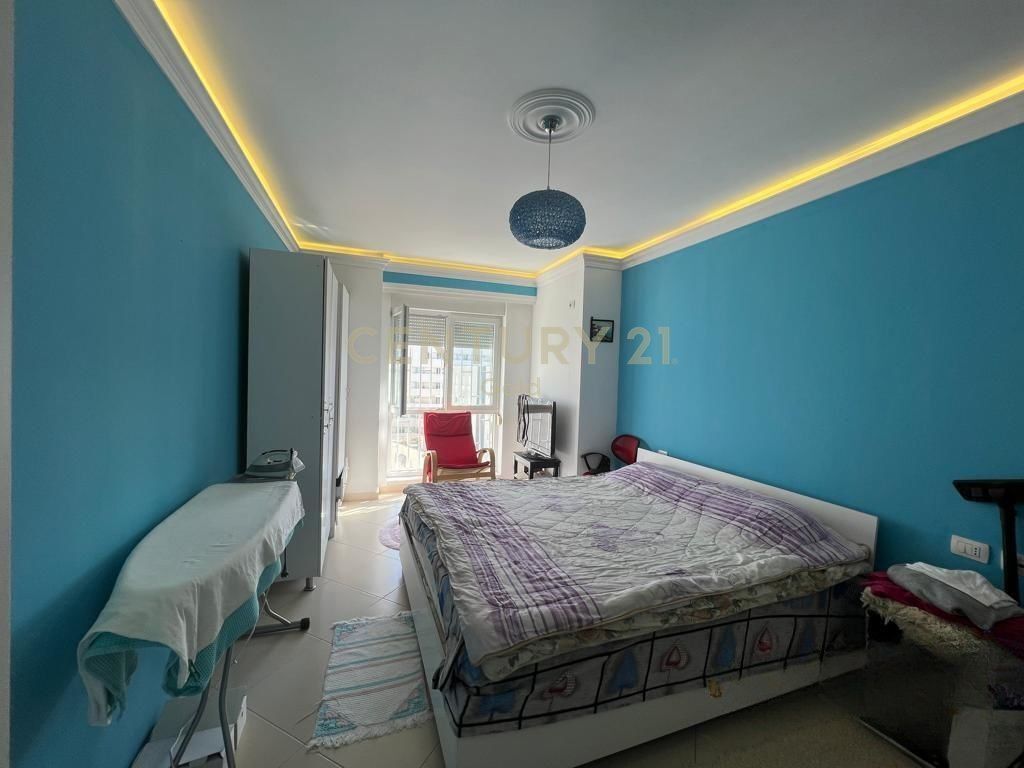 WE SELL APARTMENT 2+1+2 AT MAGNET COMPLEX,( 21 DHJETORI )