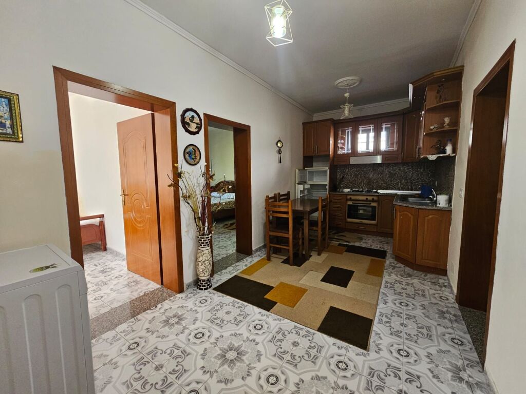 SHTEPI ME QERA TE CEZMA E FERRES