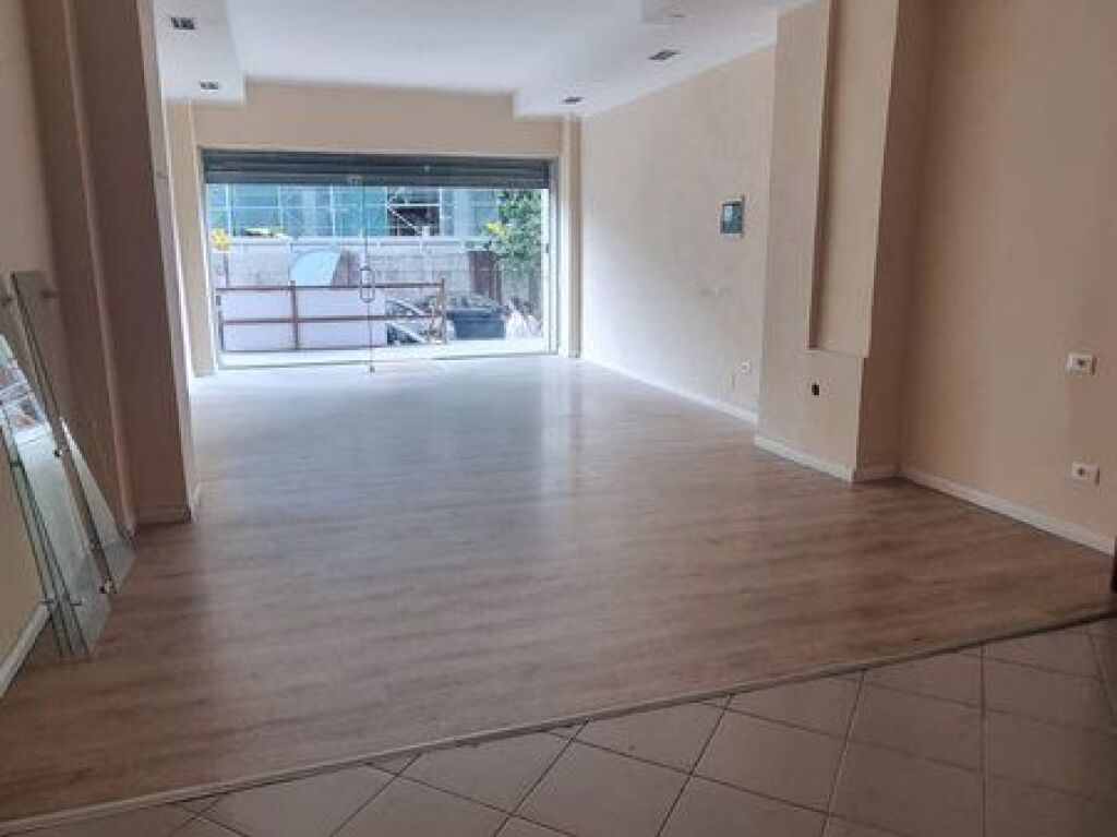 Qira, Ambient Biznesi, Ish Ekspozita, Tirane