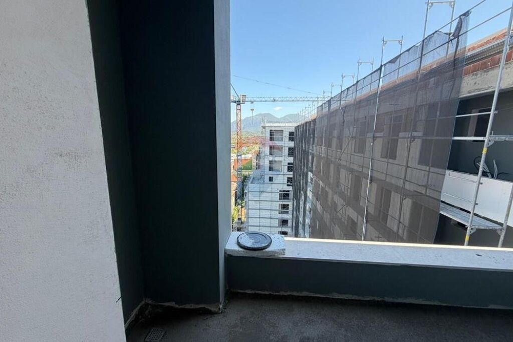 Apartment 3+1+balcony for sale in Kamez