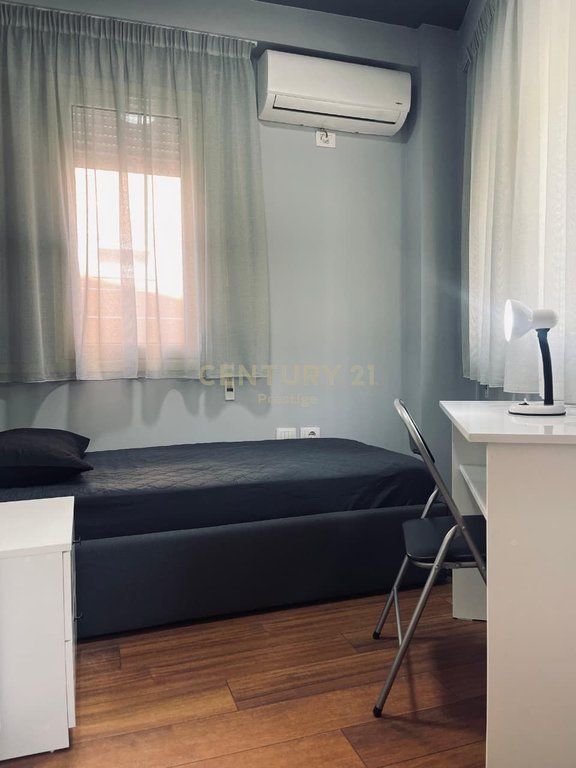 APARTAMENT 2+1+2 ME QIRA TEK KOPSHIT BOTANIK