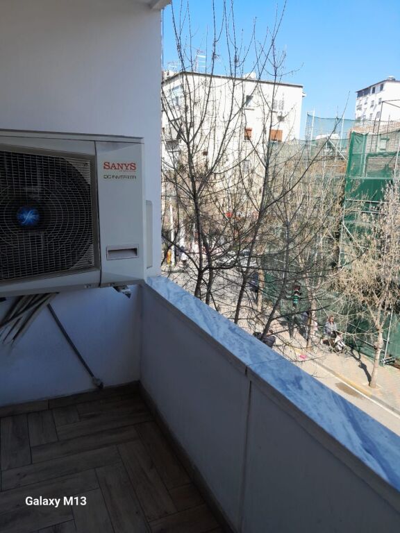 3+1, partially furnished for residence or office, mine peza, 750 euros